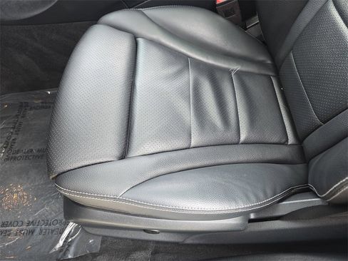 Used 2020 Mercedes-Benz C 300 Sedan image 31