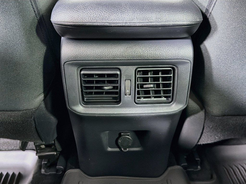 Used 2025 Toyota RAV4 LE AWD/4WD image 24