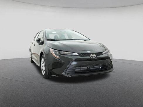 New 2025 Toyota Corolla LE image 30