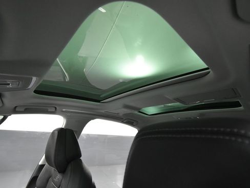 Used 2022 Audi S8 image 24