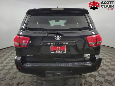 Used 2017 Toyota Sequoia SR5 image 6