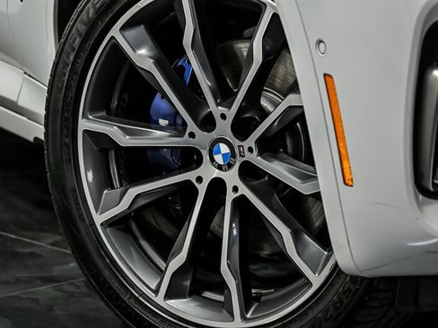 Used 2020 BMW X4 M40i w/ Executive Package AWD/4WD image 3