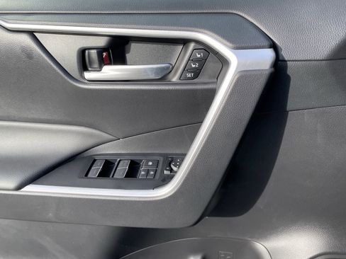 Certified 2025 Toyota RAV4 XLE Premium image 17