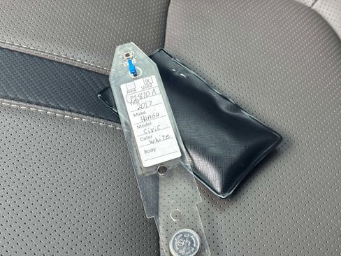 Used 2017 Honda Civic EX-L image 34