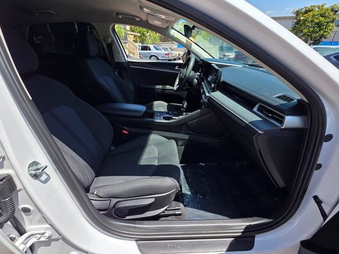 Used 2021 Kia K5 LXS FWD image 15