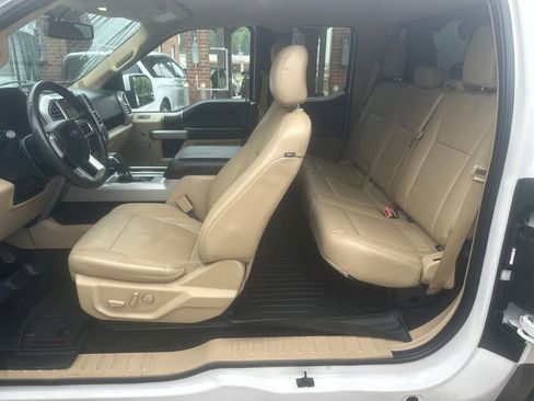 Used 2015 Ford F150 Lariat w/ Equipment Group 501A Mid RWD image 15