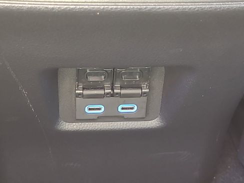 Used 2022 Toyota RAV4 XLE image 16