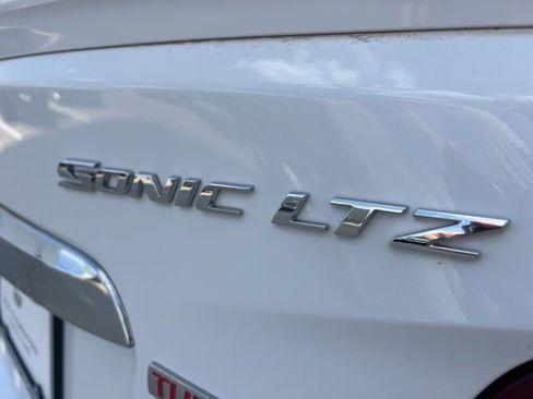 Used 2014 Chevrolet Sonic LTZ FWD image 9