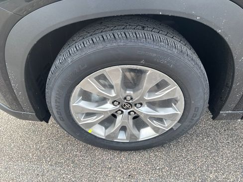 New 2026 Toyota Grand Highlander Limited image 18