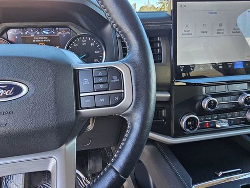 Certified 2024 Ford Expedition XLT image 27