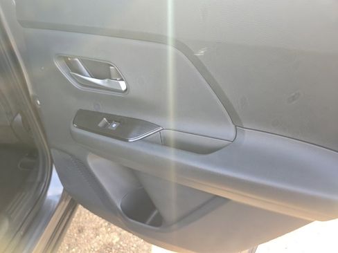 New 2026 Nissan Kicks SV image 24