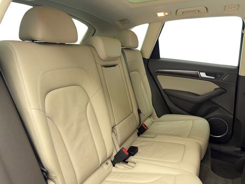 Used 2017 Audi Q5 2.0T Premium Plus w/ Technology Package image 17