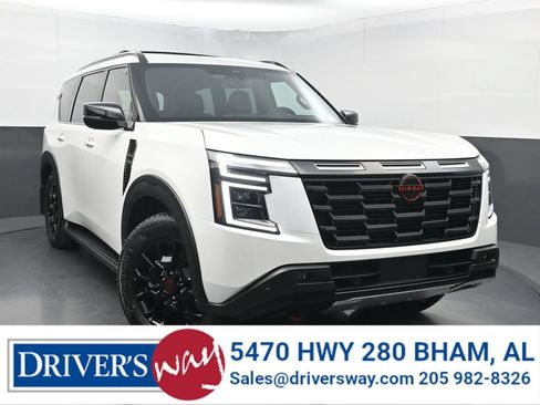 Used 2026 Nissan Armada PRO-4X AWD/4WD image 1