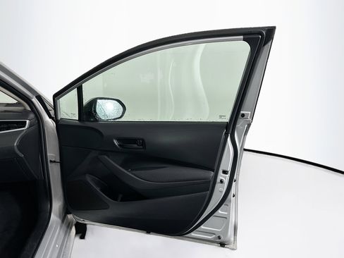 Used 2024 Toyota Corolla LE image 30