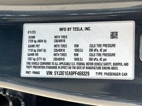 Used 2023 Tesla Model 3 Standard Range RWD image 33