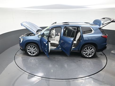 Used 2025 GMC Acadia Denali w/ Super Cruise Package image 15