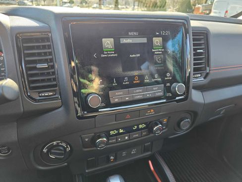 Used 2023 Nissan Frontier PRO-4X w/ Technology Package image 27