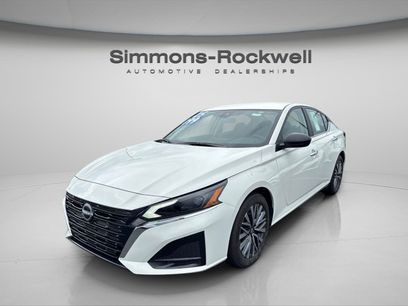 Used 2025 Nissan Altima 2.5 SV
