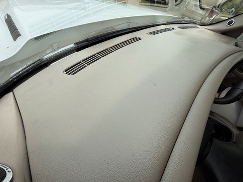 Used 2007 Chevrolet Silverado 2500 LT w/ Heavy-Duty Power Package image 14