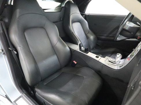 Used 2005 Chrysler Crossfire Limited RWD image 11