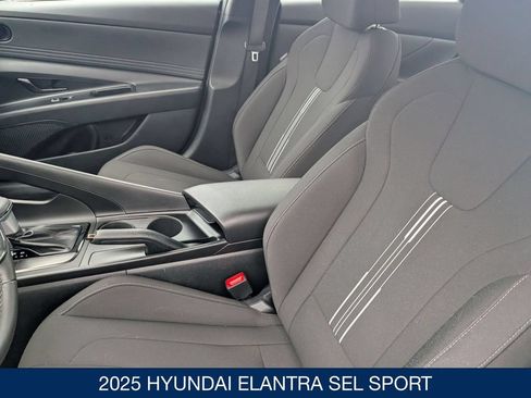 Certified 2025 Hyundai Elantra Sport FWD image 13