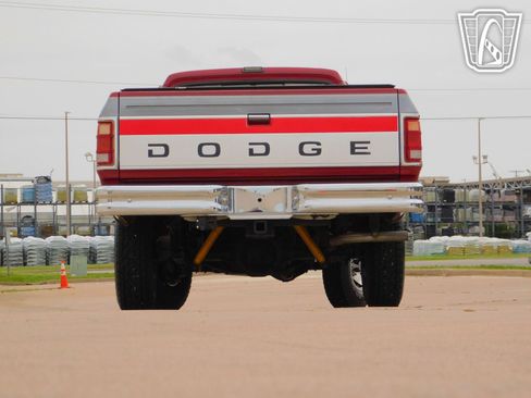 Used 1991 Dodge D/W Truck 250 image 19