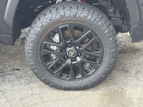 New 2026 Toyota Tundra 4x4 CrewMax image 14