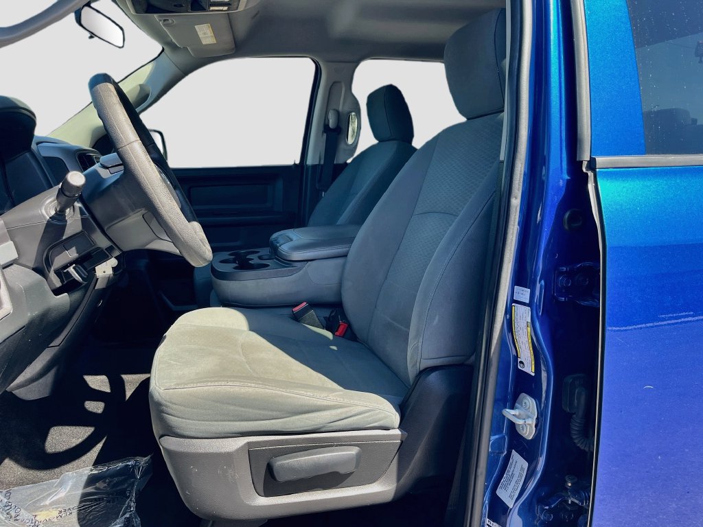Used 2017 RAM 1500 Express RWD image 19