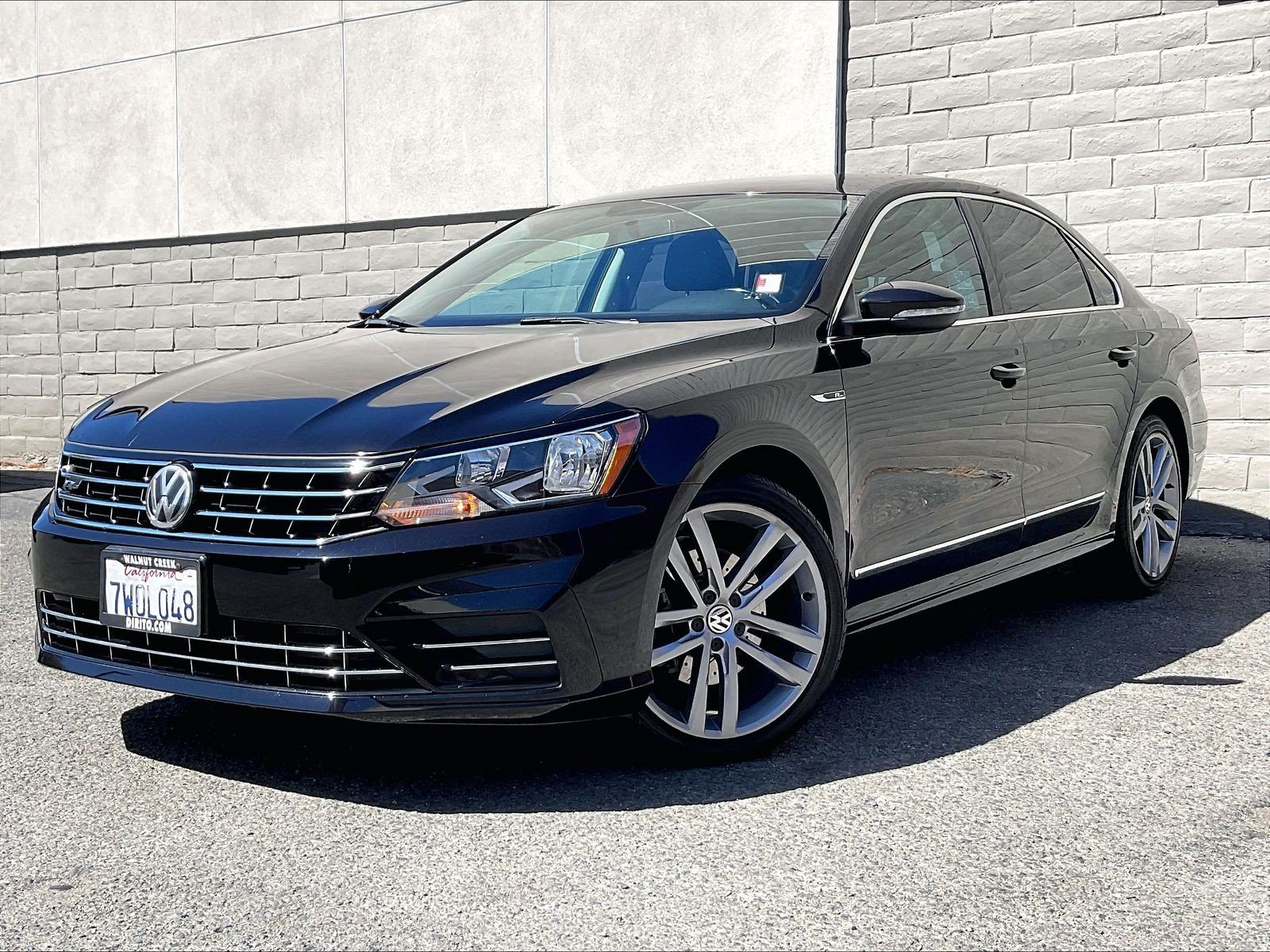 Used 2017 Volkswagen Passat 1.8T R-Line FWD image 12