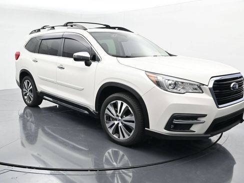 Used 2019 Subaru Ascent Touring AWD/4WD image 2
