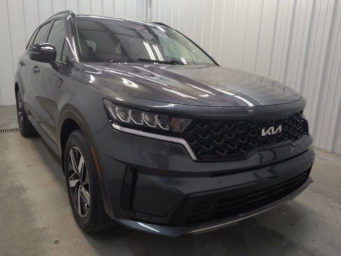 Used 2022 Kia Sorento S FWD image 13