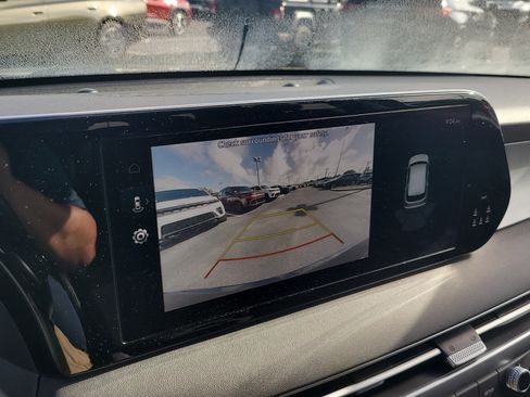Used 2023 Hyundai Palisade SEL FWD image 23