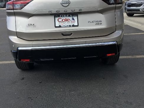 New 2026 Nissan Rogue Platinum image 11