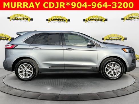 Used 2023 Ford Edge SEL image 6
