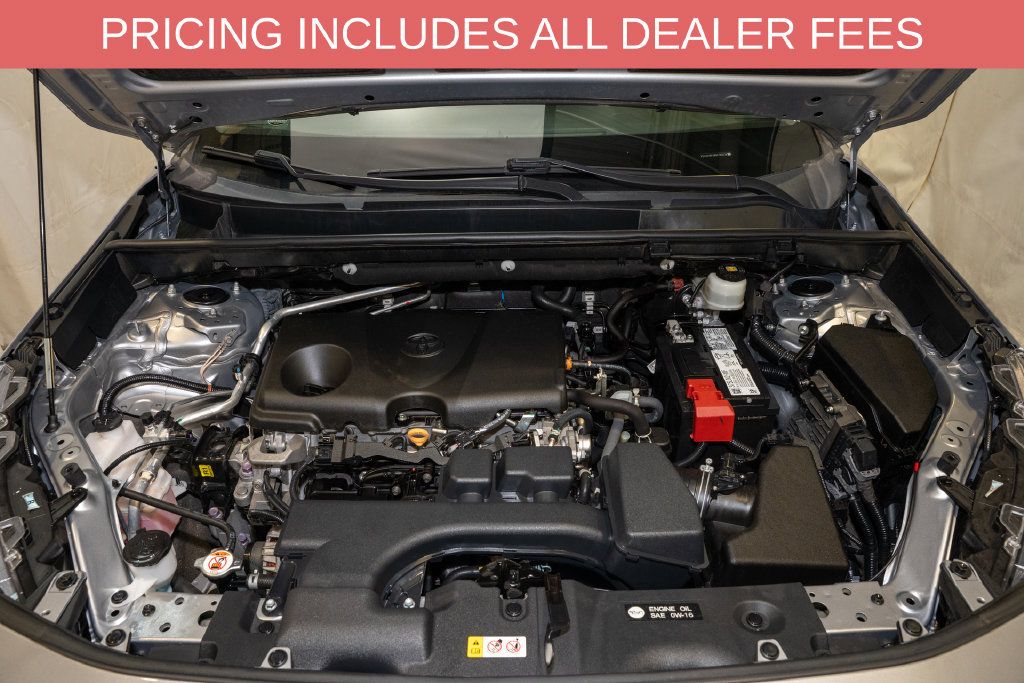 Certified 2022 Toyota RAV4 LE FWD image 18