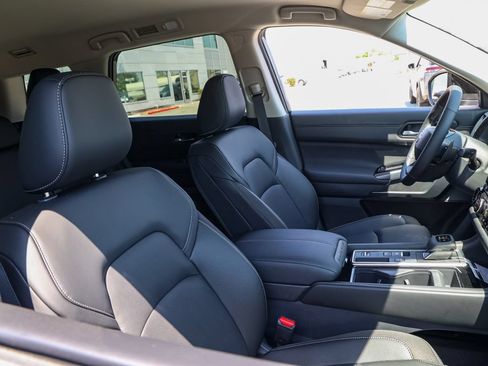 New 2026 Nissan Pathfinder SL FWD image 21