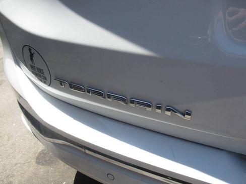 Used 2022 GMC Terrain Denali w/ LPO, Floor Liner Package AWD/4WD image 7