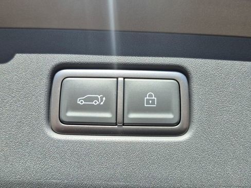 New 2026 Kia EV9 Land image 16