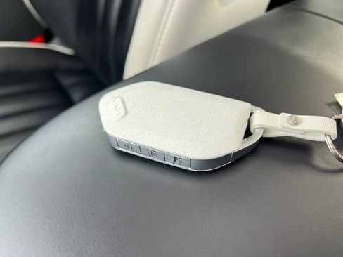 Used 2024 Kia EV9 GT-Line image 36