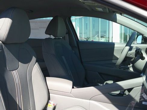 New 2026 Hyundai Elantra Sport image 7