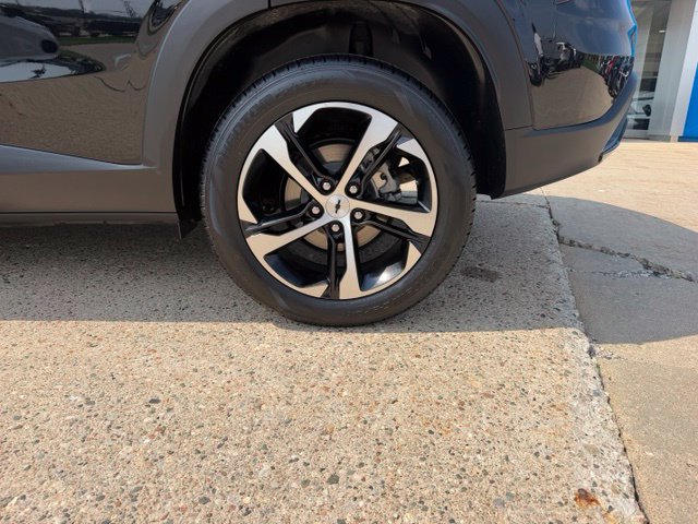 Certified 2024 Chevrolet Trax RS w/ Sunroof Package FWD image 12
