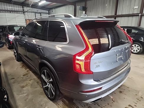 Used 2018 Volvo XC90 T6 Momentum w/ Convenience Package image 6