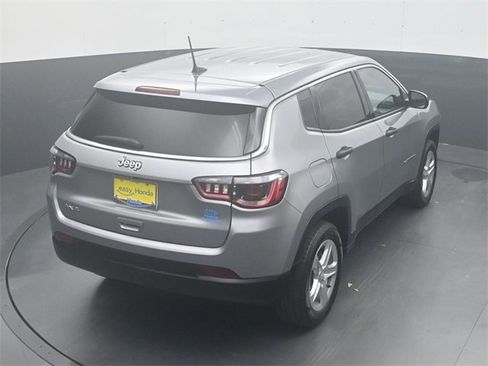 Used 2023 Jeep Compass Sport image 25