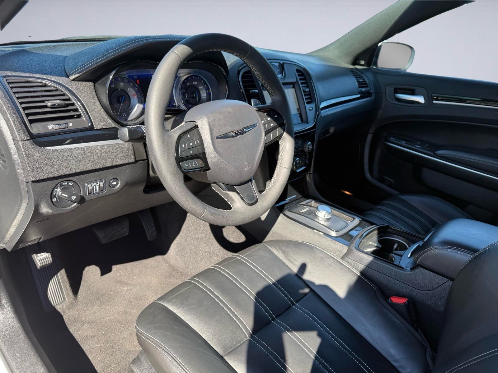 Used 2023 Chrysler 300 S RWD image 13