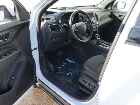 Certified 2024 Chevrolet Equinox RS image 13