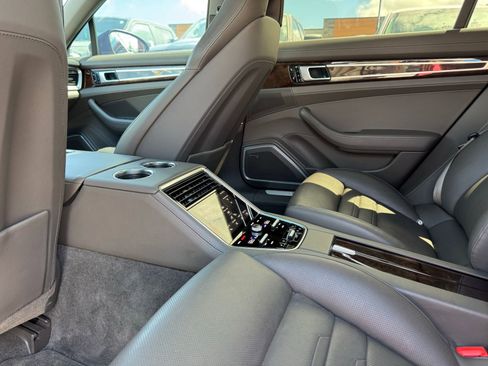 Used 2018 Porsche Panamera 4S Executive w/ Sport Chrono Package image 37