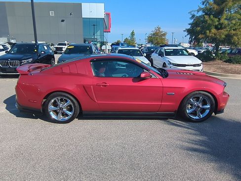 Used 2010 Ford Mustang GT Premium RWD image 2