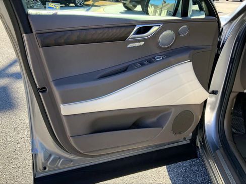 Used 2024 Genesis GV80 2.5T w/ Prestige Package image 21