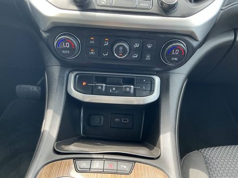 Used 2020 GMC Acadia SLE w/ Driver Convenience Package AWD/4WD image 28