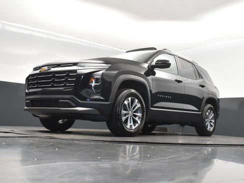 New 2026 Chevrolet Equinox LT w/ Convenience Package II image 39